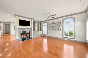 10870 Bossier Dr, Johns Creek, GA 30022 - Photo 7