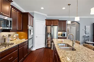 121 Clover Wy, Woodstock, GA 30188 - Photo 9