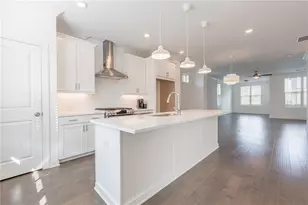 4570 Sims Park Ovlk, Suwanee, GA 30024 - Photo 5