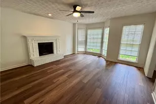 926 W Mill Trce NW, Kennesaw, GA 30152 - Photo 15