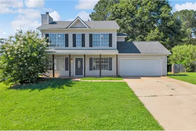 136 Calico Loop, Grantville, GA 30220 - Photo 1