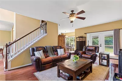 5660 Bridle Glen Drive, Buford, GA 30518 - Photo 9