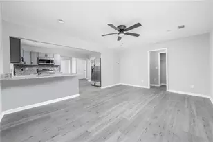 665 S Eugenia Pl NW, Atlanta, GA 30318 - Photo 11