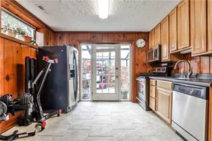 800 Glenairy Dr, Atlanta, GA 30328 - Photo 13