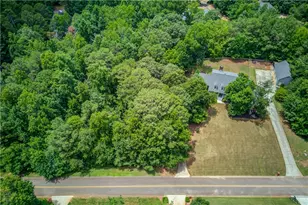 185 Woodland Terrace, Jefferson, GA 30549 - Photo 3