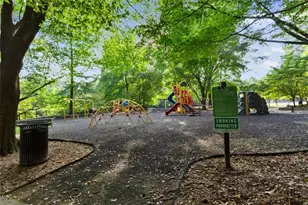 3252 W Roxboro Rd NE, Atlanta, GA 30324 - Photo 41
