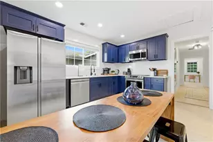 674 Jett St, Atlanta, GA 30318 - Photo 11