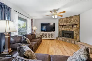 523 Toonigh Rd, Woodstock, GA 30188 - Photo 3