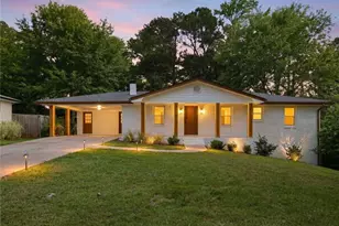 501 Pineview Dr SE, Smyrna, GA 30082 - Photo 1