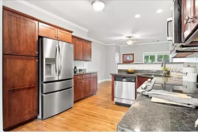 690 Frasier Circle SE, Marietta, GA 30060 - Photo 7
