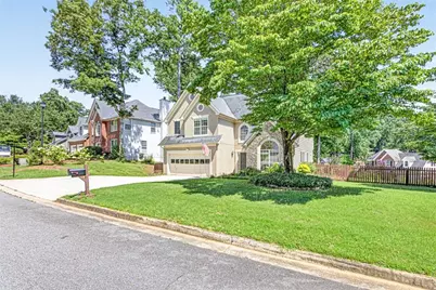 650 Ruxbury Court, Suwanee, GA 30024 - Photo 3
