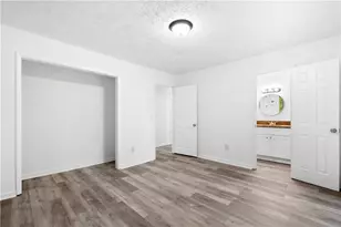 4049 Green Oak Dr, Atlanta, GA 30340 - Photo 17