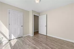 1202 Fairington Village Dr, Lithonia, GA 30038 - Photo 9