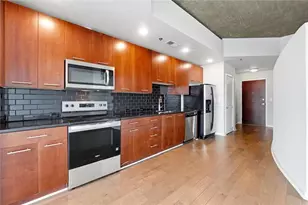 3324 Peachtree Rd NE, Atlanta, GA 30326 - Photo 11