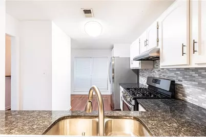 2901 Lenox Way NE #902, Atlanta, GA 30324 - Photo 13