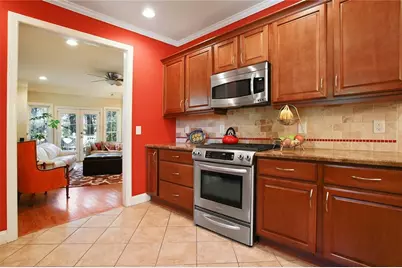 1084 Country Lane NE, Atlanta, GA 30324 - Photo 9