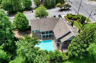 5464 Glenridge View NE, Sandy Springs, GA 30342 - Photo 19