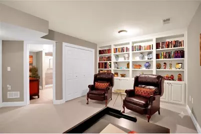 5464 Glenridge View NE, Sandy Springs, GA 30342 - Photo 13