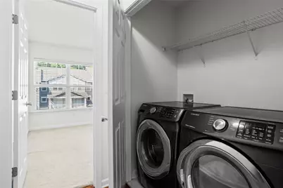 1425 Liberty Parkway NW, Atlanta, GA 30318 - Photo 29