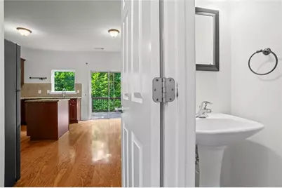 1425 Liberty Parkway NW, Atlanta, GA 30318 - Photo 11