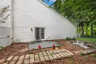 1137 Parkside Club Dr, Lawrenceville, GA 30044 - Photo 11