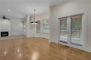 3228 Silver Lake Dr NE, Atlanta, GA 30319 - Photo 15