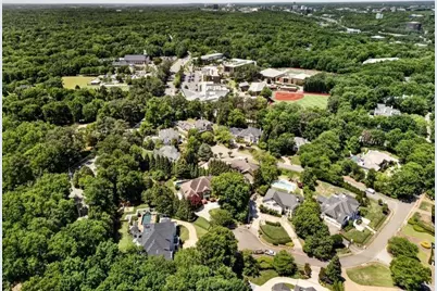 740 Riley Place, Sandy Springs, GA 30327 - Photo 125