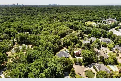 740 Riley Place, Sandy Springs, GA 30327 - Photo 127