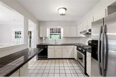 2888 Aspen Woods Entry, Doraville, GA 30360 - Photo 5