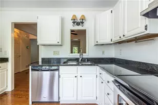 37 Sycamore Station, Decatur, GA 30030 - Photo 15