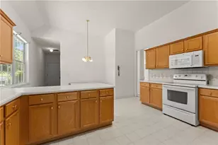 4050 Magnolia Leaf Ln, Suwanee, GA 30024 - Photo 7