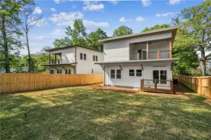 1318 Pine Ave, Atlanta, GA 30344 - Photo 13