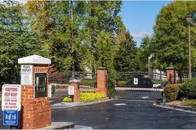 1250 Parkwood Circle SE #1305, Atlanta, GA 30339 - Photo 9