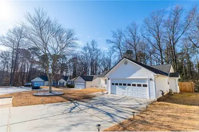 199 Amelia Creek Way, Lawrenceville, GA 30045 - Photo 11