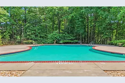 10035 Point View Drive, Jonesboro, GA 30238 - Photo 7