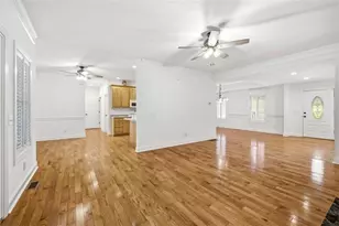 215 Parkwood Pl Cir, Cornelia, GA 30531 - Photo 11