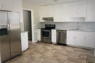 3733 Tree Bark Ln, Snellville, GA 30039 - Photo 3