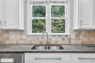 2306 Arabian Dr NE, Marietta, GA 30062 - Photo 23