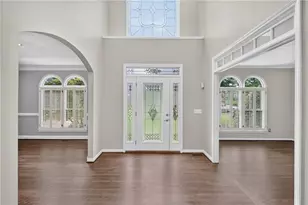2306 Arabian Dr NE, Marietta, GA 30062 - Photo 3