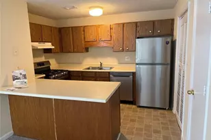 1600 Oakpointe Dr SW, Marietta, GA 30008 - Photo 7
