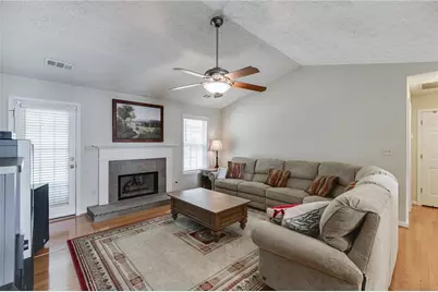 558 Bellingham Drive, Sugar Hill, GA 30518 - Photo 17