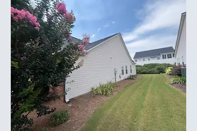977 Village View Circle, Loganville, GA 30052 - Photo 5