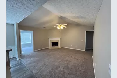 977 Village View Circle, Loganville, GA 30052 - Photo 7