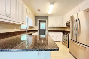 3060 Oak Meadow Dr, Snellville, GA 30078 - Photo 11