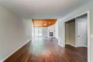 2218 Woodfern Dr, Marietta, GA 30062 - Photo 27