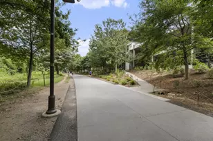 400 Village Pkwy, Atlanta, GA 30306 - Photo 27