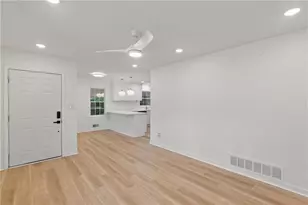 1979 Creekside Ct, Decatur, GA 30032 - Photo 7