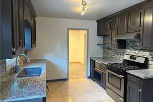 412 Hickory Walk, Woodstock, GA 30188 - Photo 5