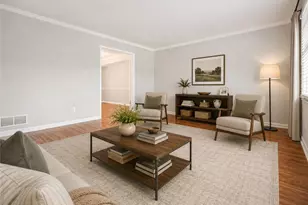 1695 Ridgeway Dr, Lawrenceville, GA 30044 - Photo 5