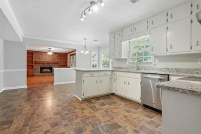1695 Ridgeway Drive, Lawrenceville, GA 30044 - Photo 11